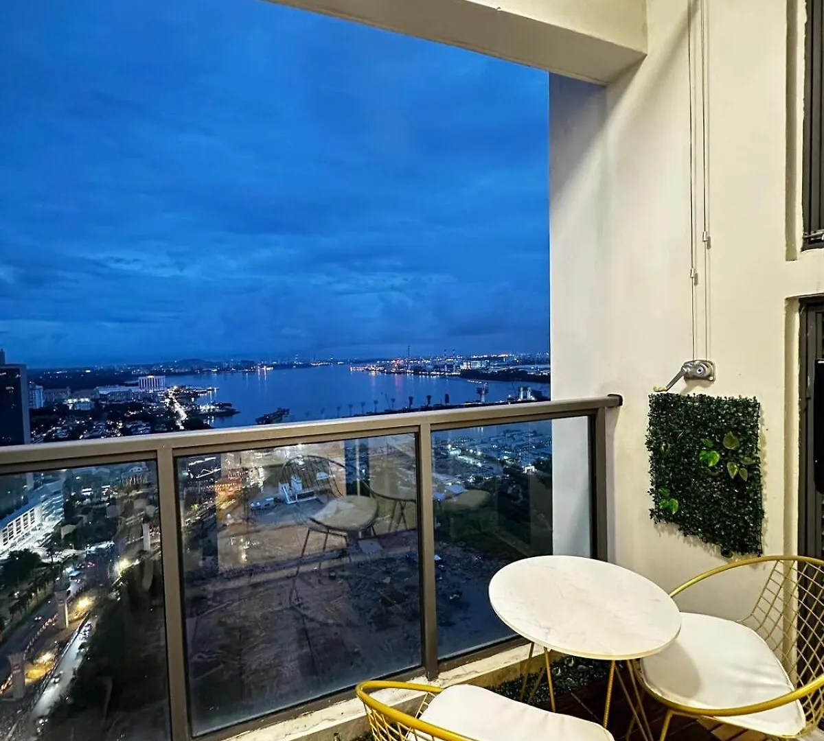 Apartment Royale City And Sea View Johor Bahru